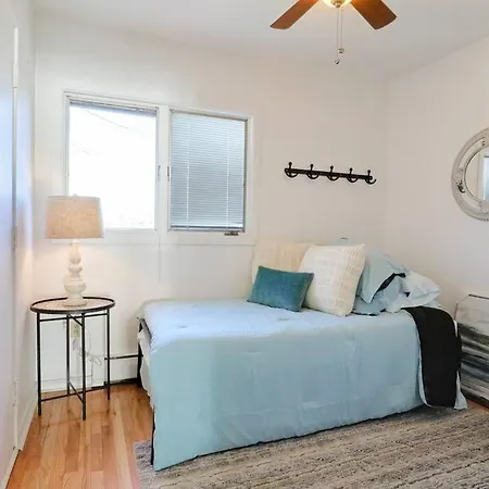 Cheerful 3 Bedroom Beach Front Cottage With Fire Place Milford Exterior foto