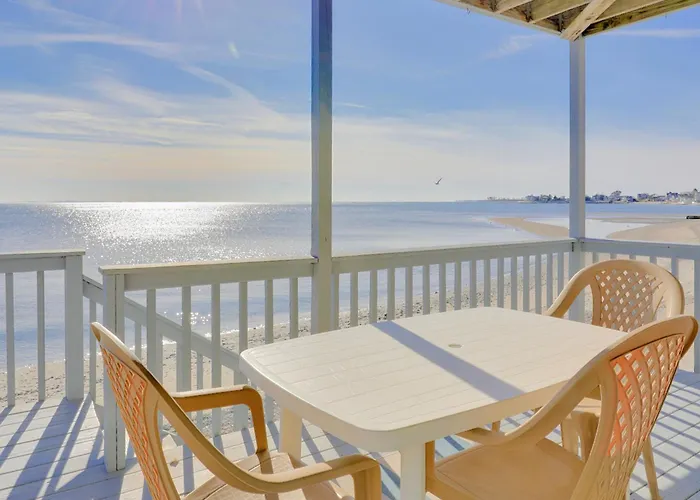 Cheerful 3 Bedroom Beach Front Cottage With Fire Place
